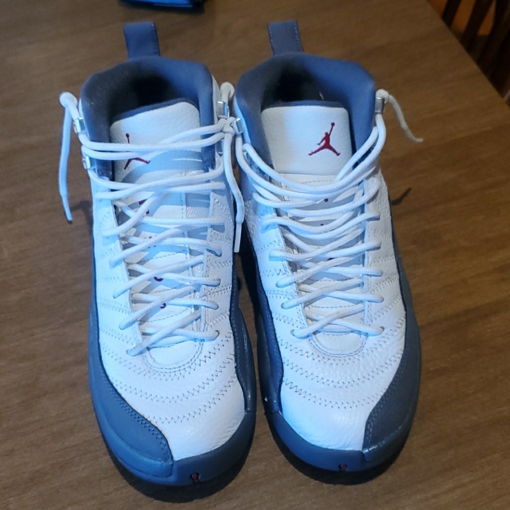 Boys Jordan 12